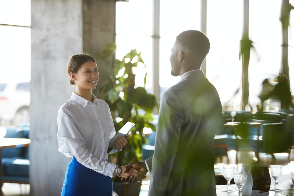Micro-entrepreneurs : quelles conséquences en cas de dépassement des seuils de chiffre d'affaires ?