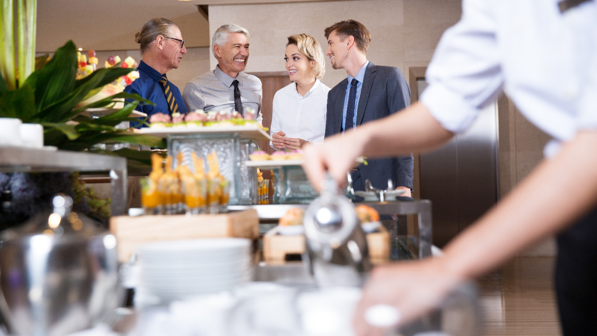 Comment organiser une soirée à thème inoubliable pour votre événement professionnel ?